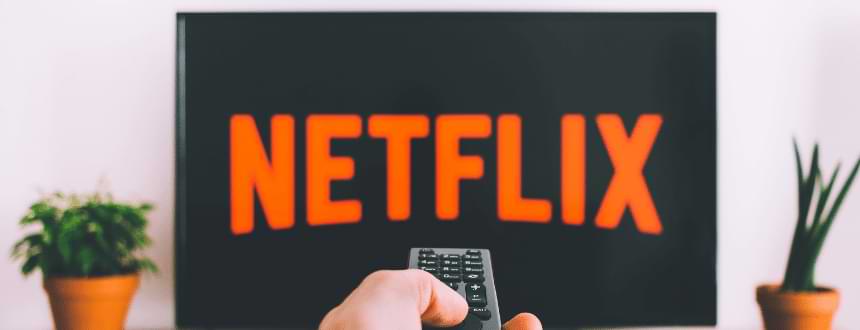 prix de Netflix Canada: une télé avec le logo netflix