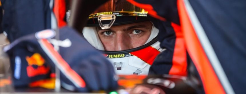 Comment regarder la Formule 1 : un pilote concentré dans son cockpit