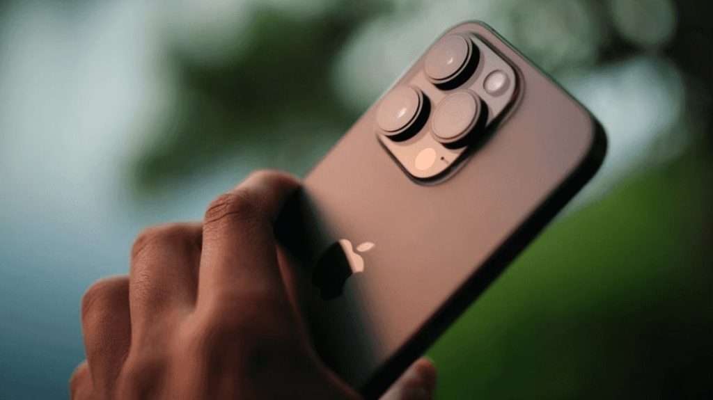 L'iphone 15 Pro Max offre des performances très élevées par rapport à ses prédécesseurs.